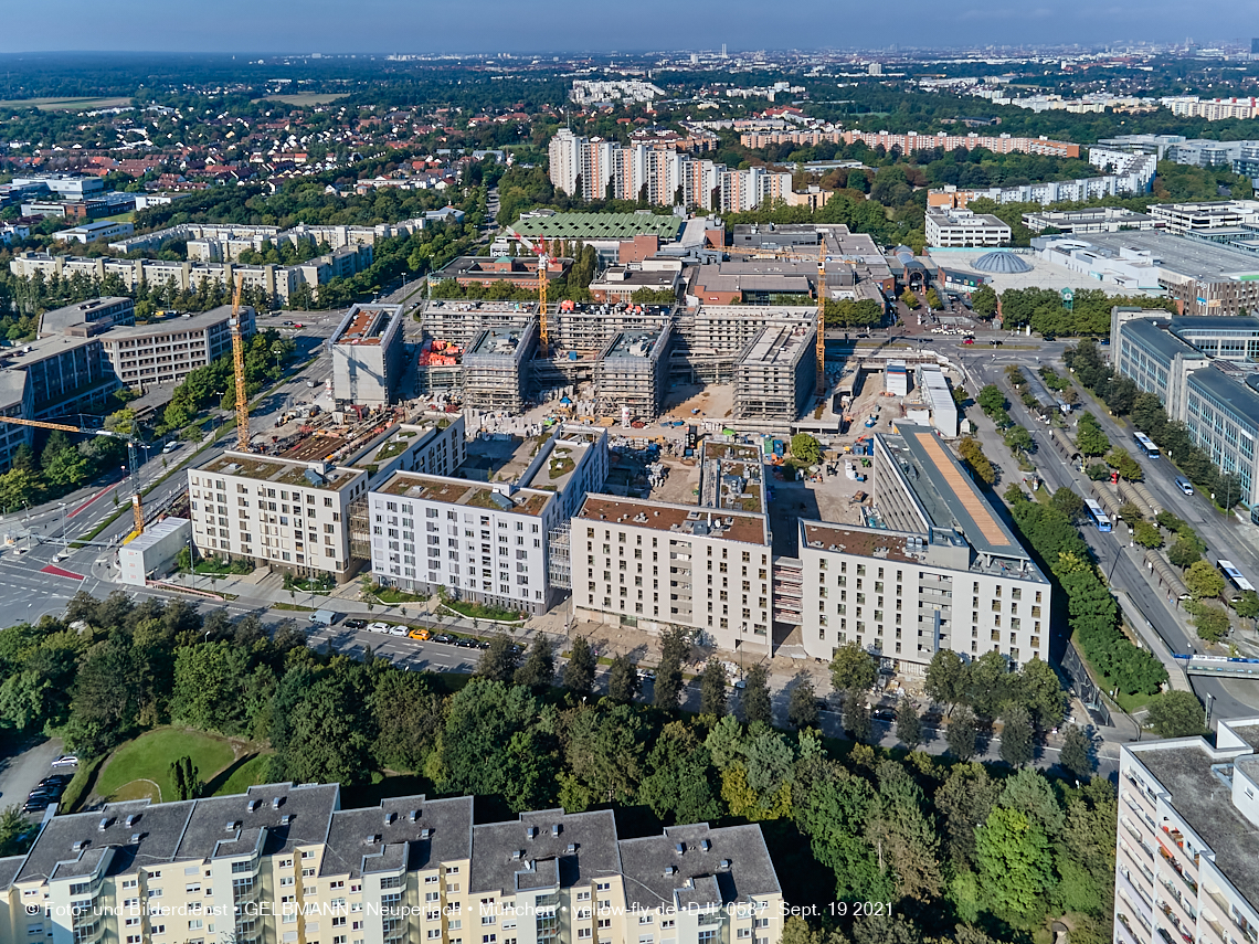 19.09.2021 - Perlach Plaza und Umgebung in Neuperlach 